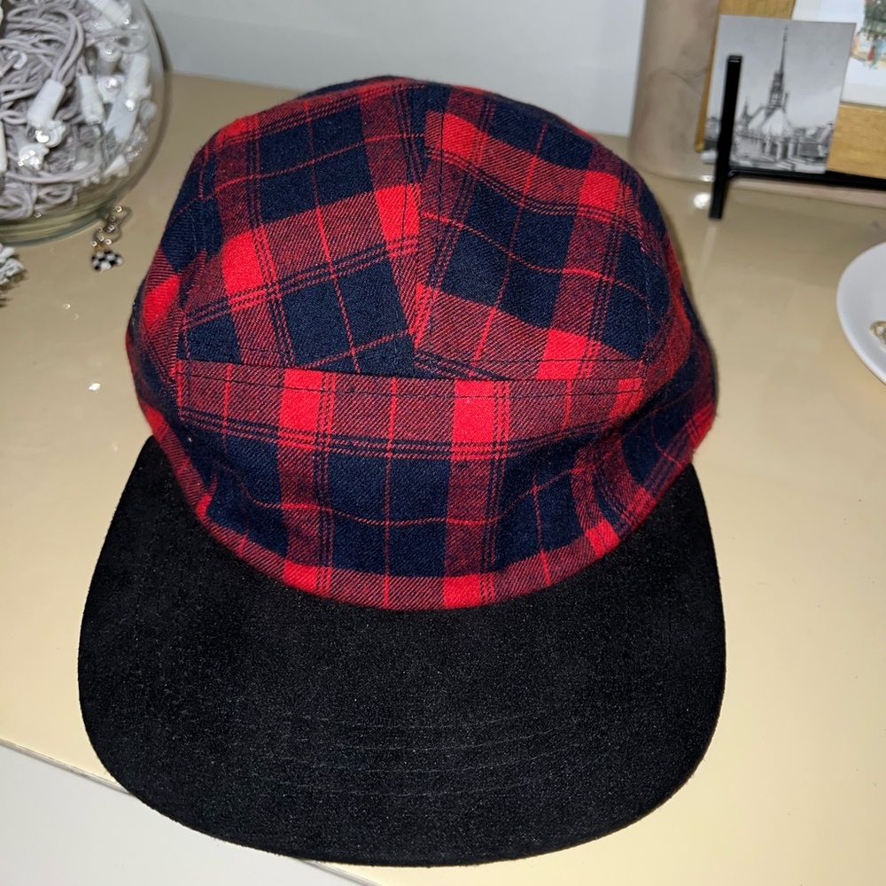 DRAVUS Red Plaid Cap